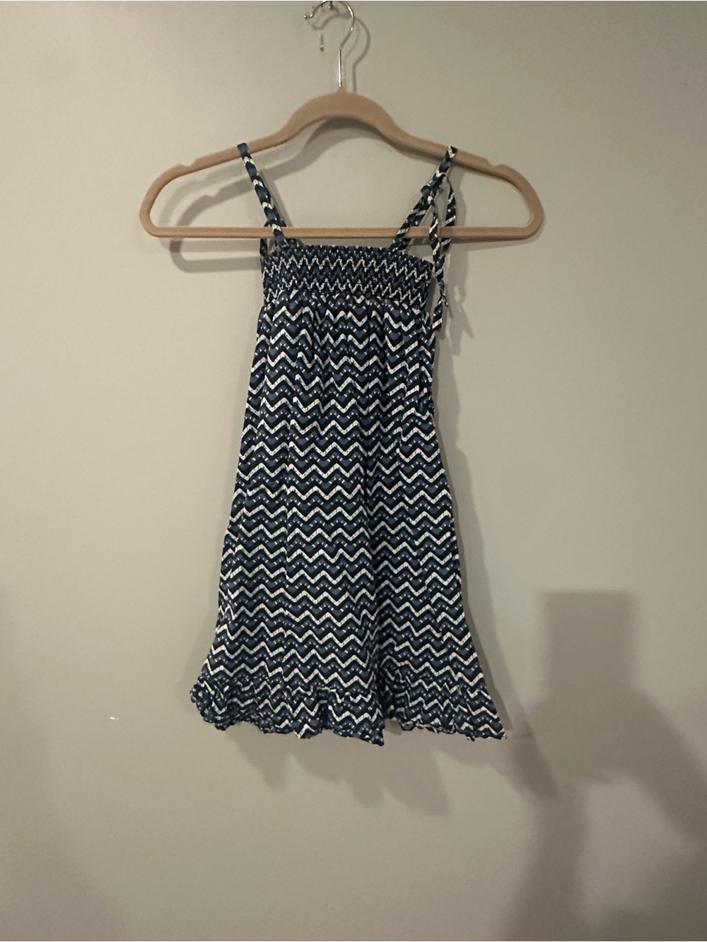ZEF Blue Blk and White Chevron Smocked Dress Sz 10